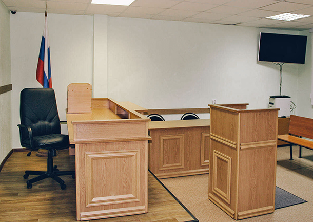 Судебная мебель Реформа в Надымском городском суде Ямало-Ненецкого автономного округа. Интерьер 2