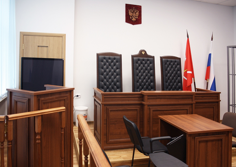 Судебная мебель Реформа в Санкт-Петербургском политехническом университете Петра Великого. Интерьер 1